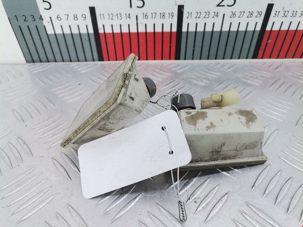 Фонарь подсветки номера LAND ROVER Discovery III 2005-2009