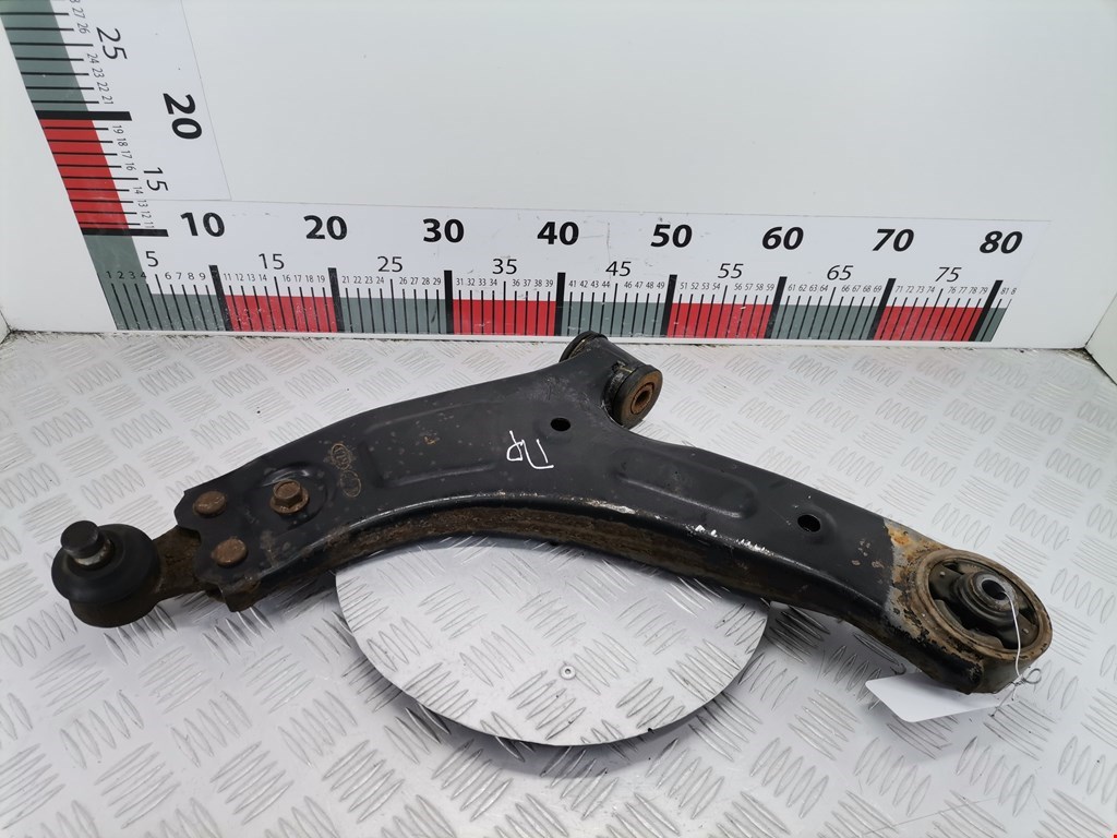 Рычаг передний правый HYUNDAI Grand Starex 2007-н.в.