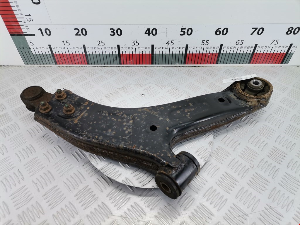 Рычаг передний правый HYUNDAI Grand Starex 2007-н.в.