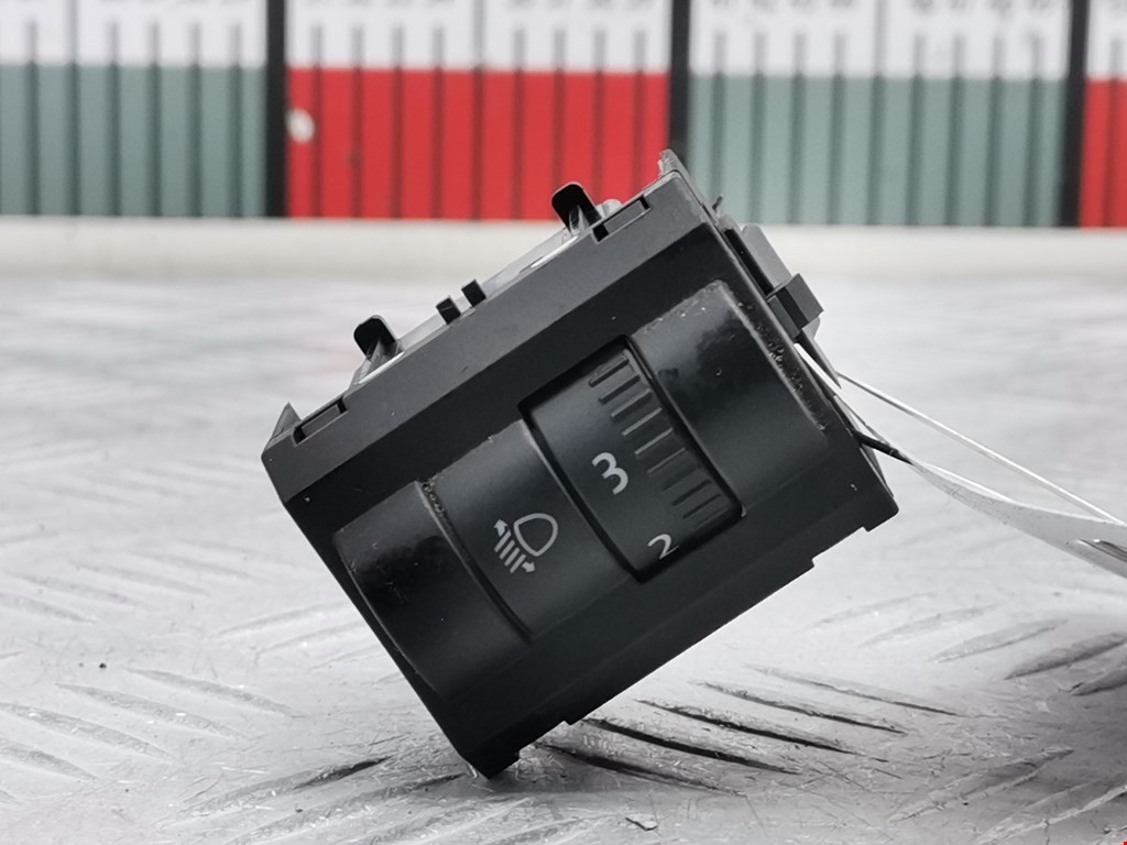 Кнопка корректора фар SKODA Octavia A5 1Z- 2004-2013