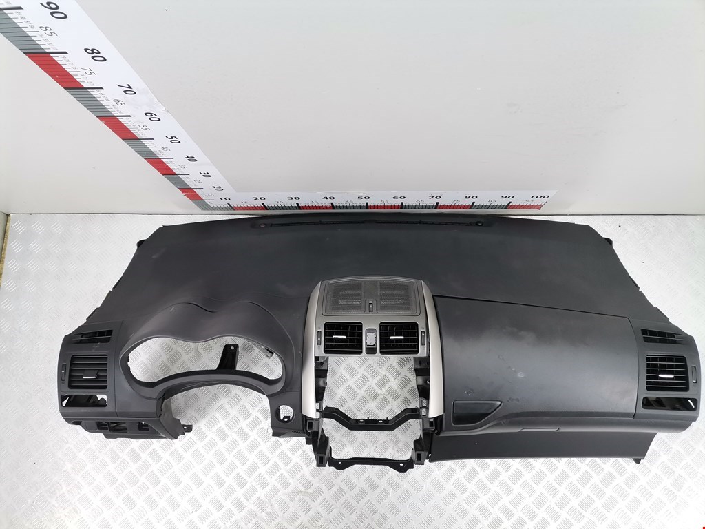 Торпедо TOYOTA Auris E150 2006-2012