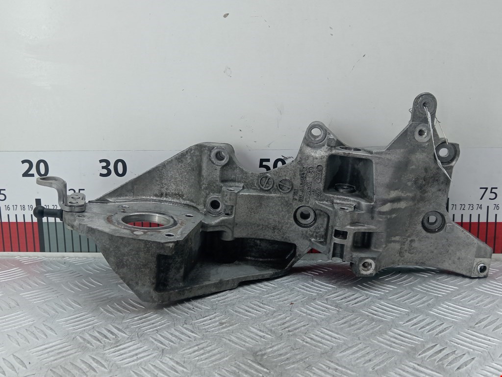 Кронштейн генератора SKODA Octavia A5 1Z- 2004-2013