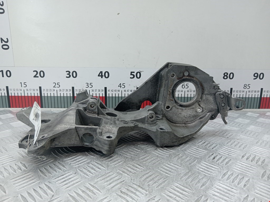 Кронштейн генератора SKODA Octavia A5 1Z- 2004-2013