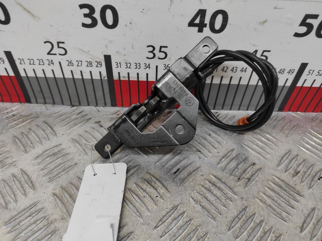 Замок багажника (крышки двери) BMW X5 E53 1999-2006