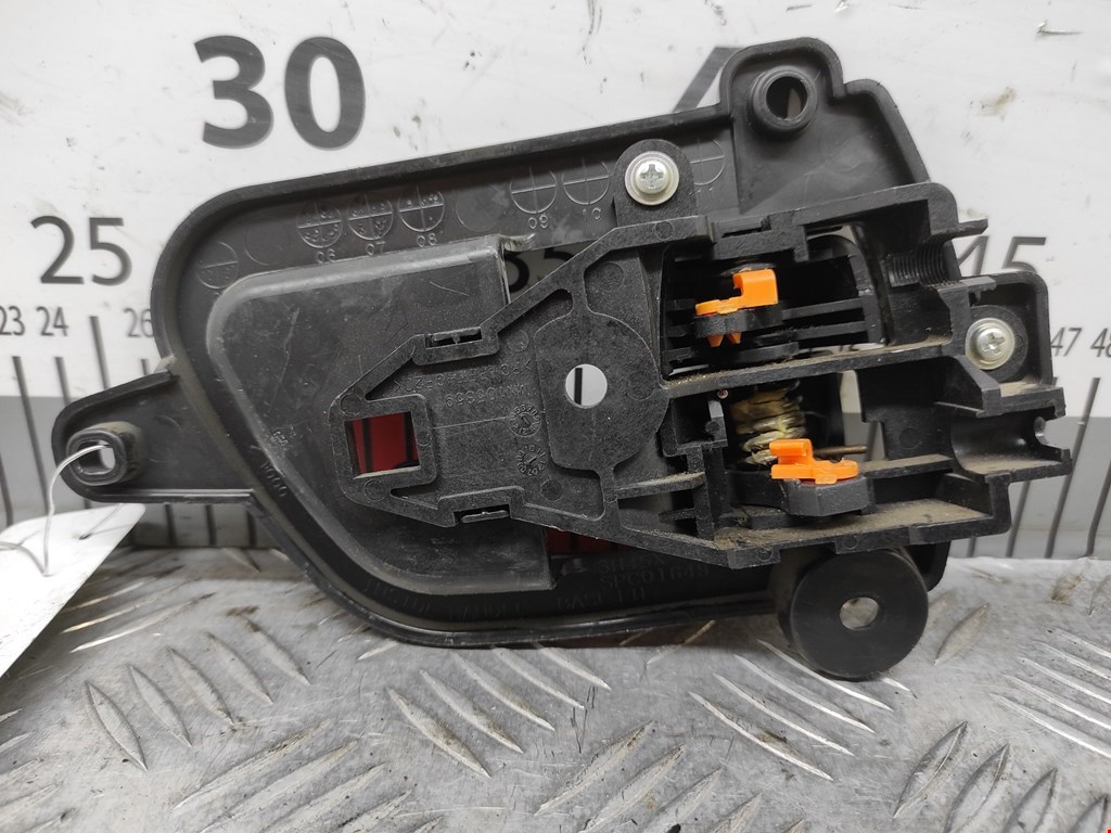 Ручка дверная задняя внутренняя левая MITSUBISHI Outlander XL 2006-2012