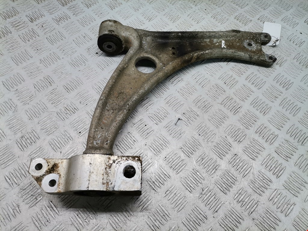 Рычаг передний правый VOLKSWAGEN Tiguan 2007-2016