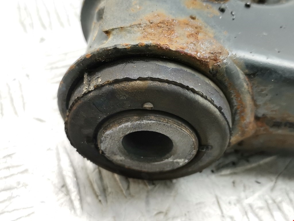 Рычаг передний левый VOLVO C30 2006-2013