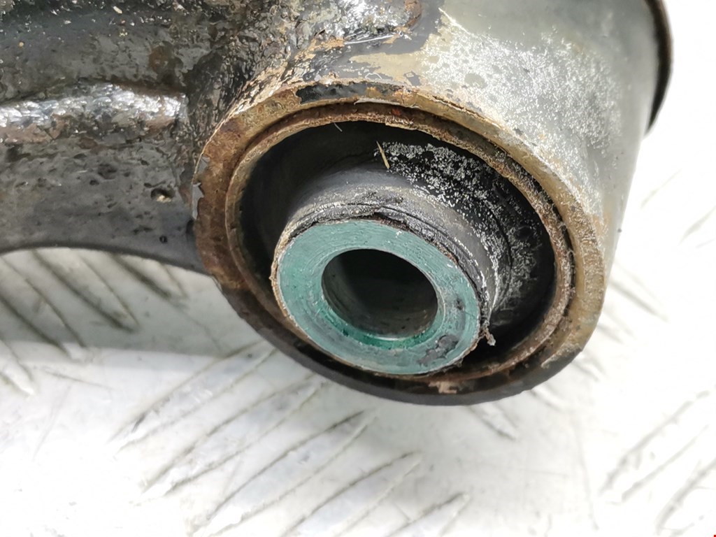 Рычаг передний левый KIA Carens 2006-2012