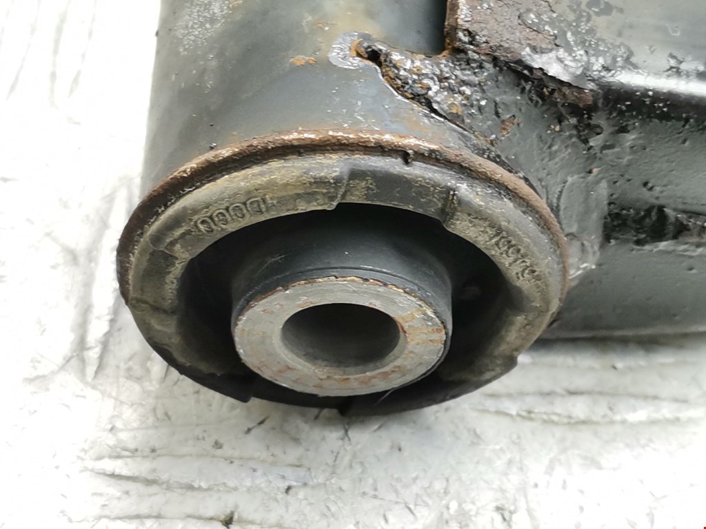 Рычаг передний левый KIA Carens 2006-2012