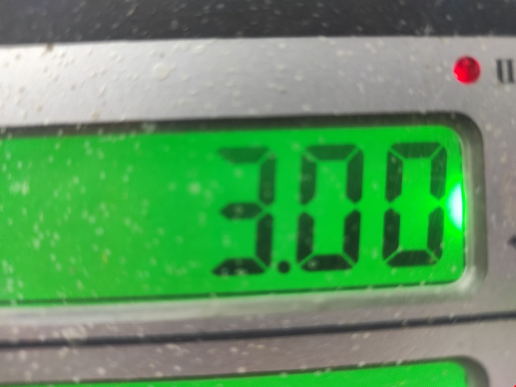 Обшивка двери передняя левая NISSAN Navara III D40 2005-2015