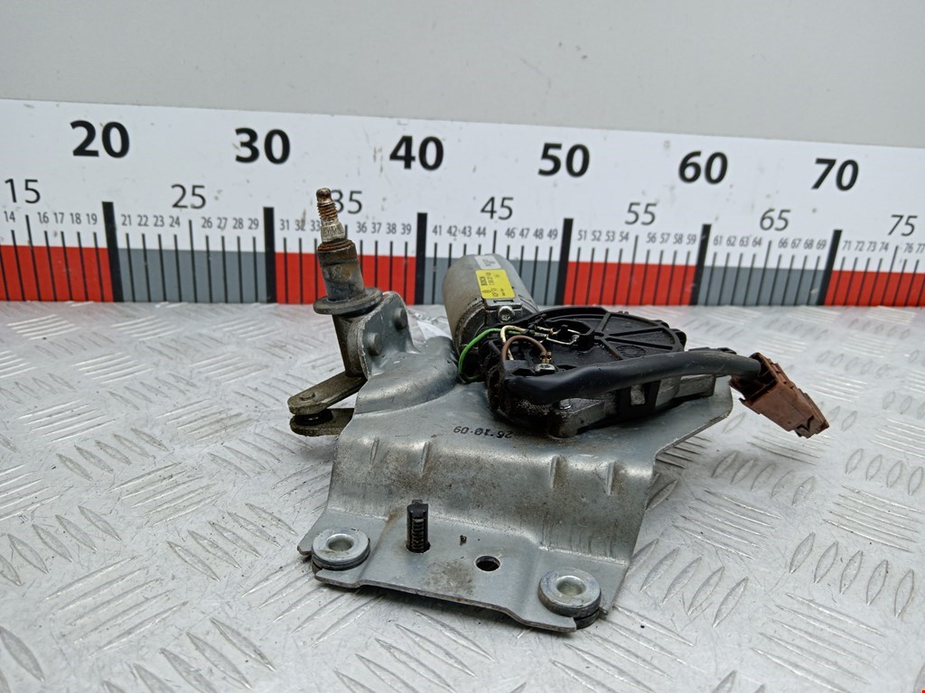 Моторчик стеклоочистителя задний PEUGEOT Partner 1996-2009