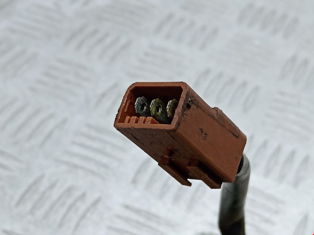 Моторчик стеклоочистителя задний PEUGEOT Partner 1996-2009