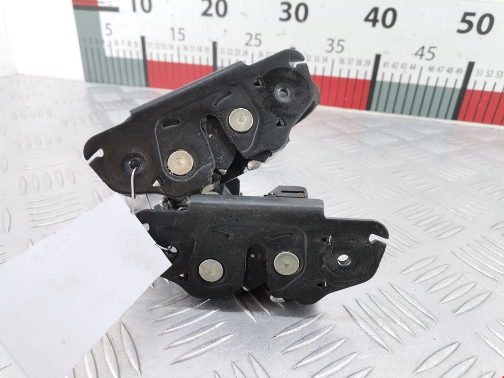 Замок багажника (крышки двери) PEUGEOT Partner 2008-2018