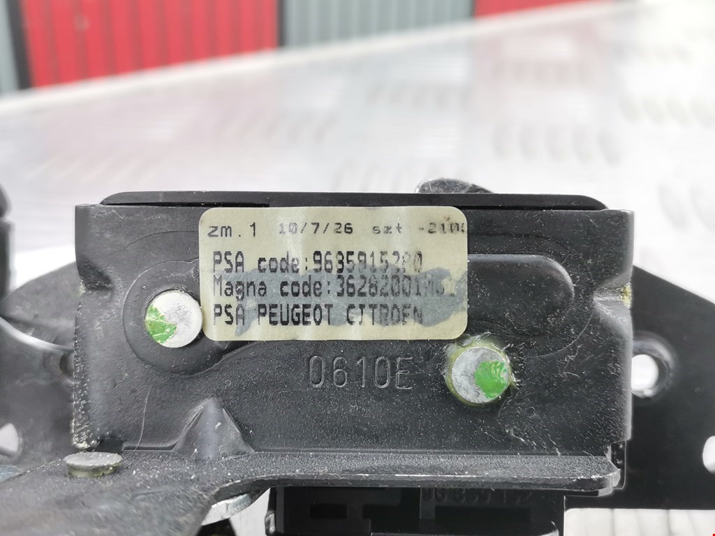 Замок багажника (крышки двери) PEUGEOT Partner 2008-2018