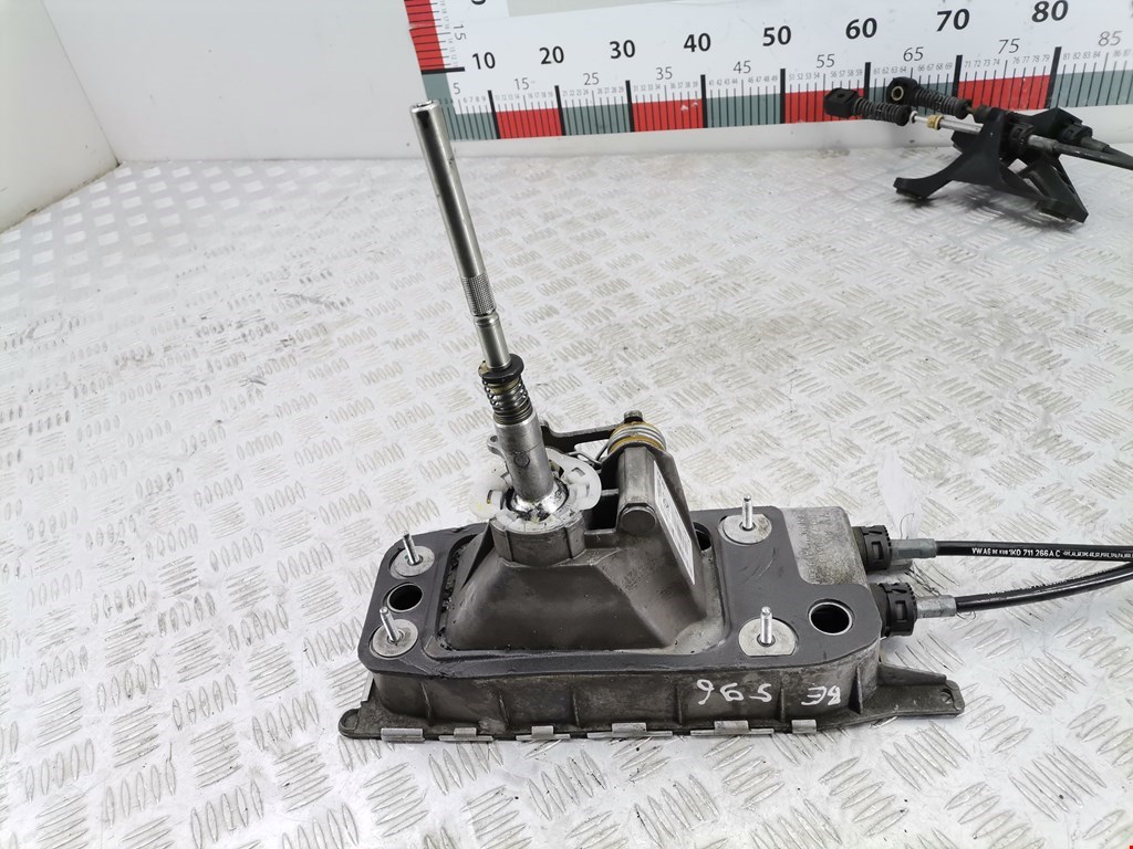 Кулиса (селектор) АКПП/МКПП в салоне SKODA Octavia A5 1Z- 2004-2013