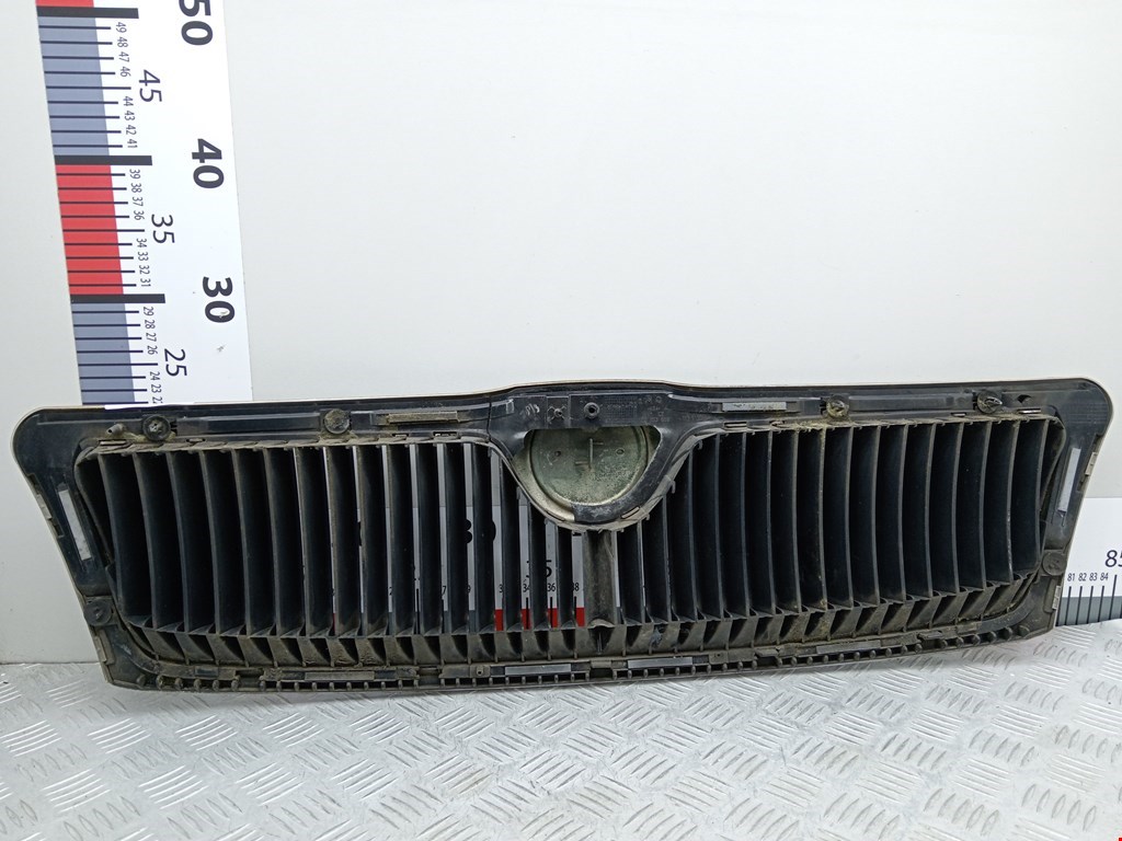 Решетка радиатора SKODA Octavia A5 1Z- 2004-2013