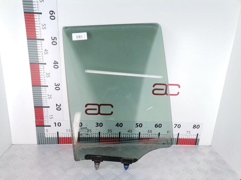 Стекло двери заднее правое NISSAN Navara III D40 2005-2015