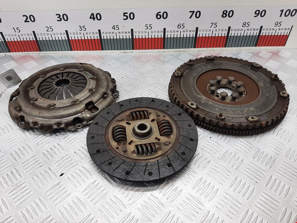 Маховик (демпфер сцепления) CITROEN C5 I 2001-2008