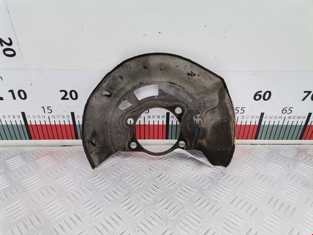 Кожух защитный тормозного диска Toyota Auris 1 (E150) (2007-2012)