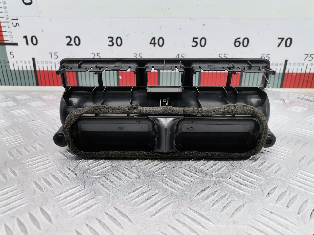 Дефлектор воздушный VOLKSWAGEN Bora 1998-2005