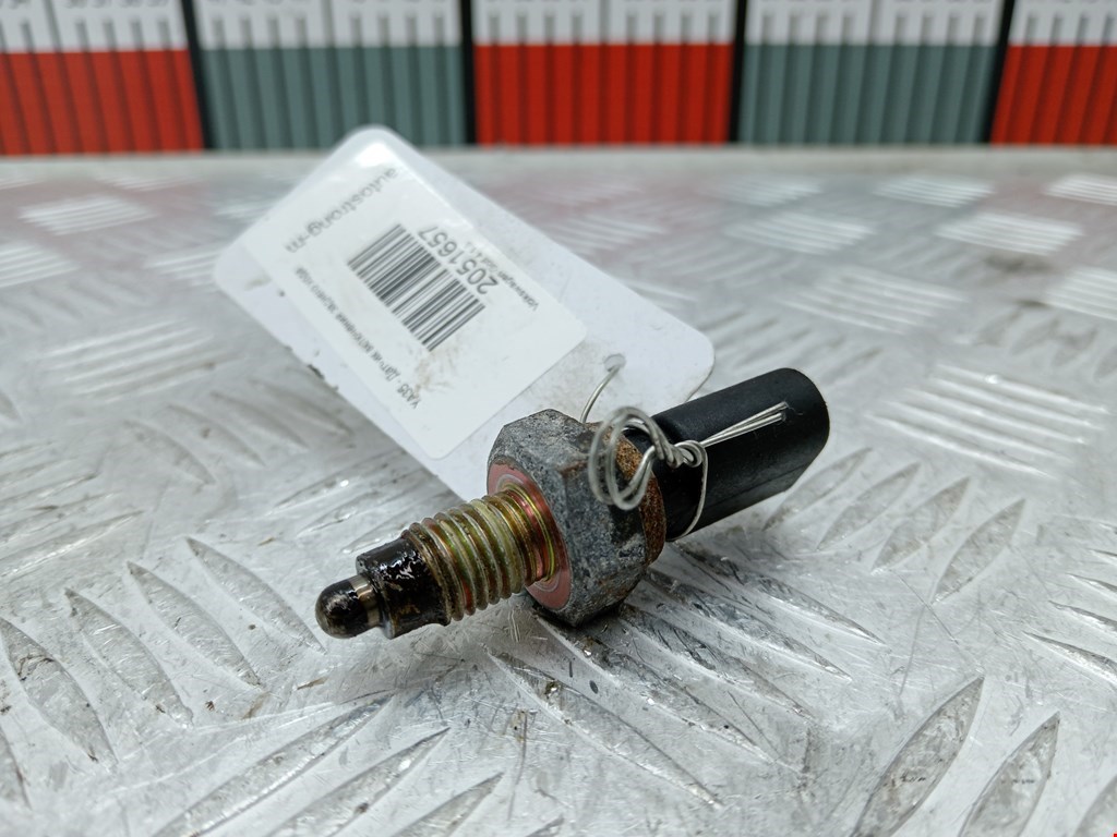 Датчик включения заднего хода VOLKSWAGEN Golf IV 1997-2003