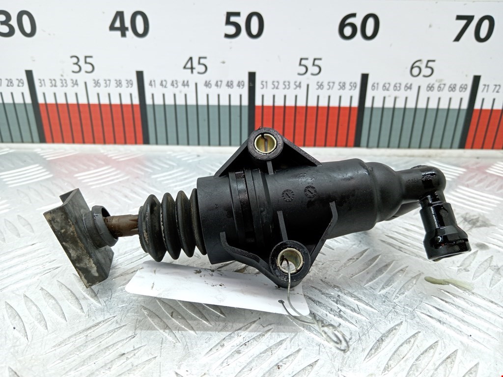 Цилиндр сцепления рабочий VOLKSWAGEN Golf IV 1997-2003