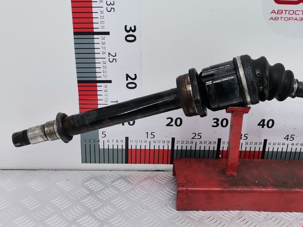 Полуось (привод, приводной вал) передняя правая TOYOTA Auris E150 2006-2012