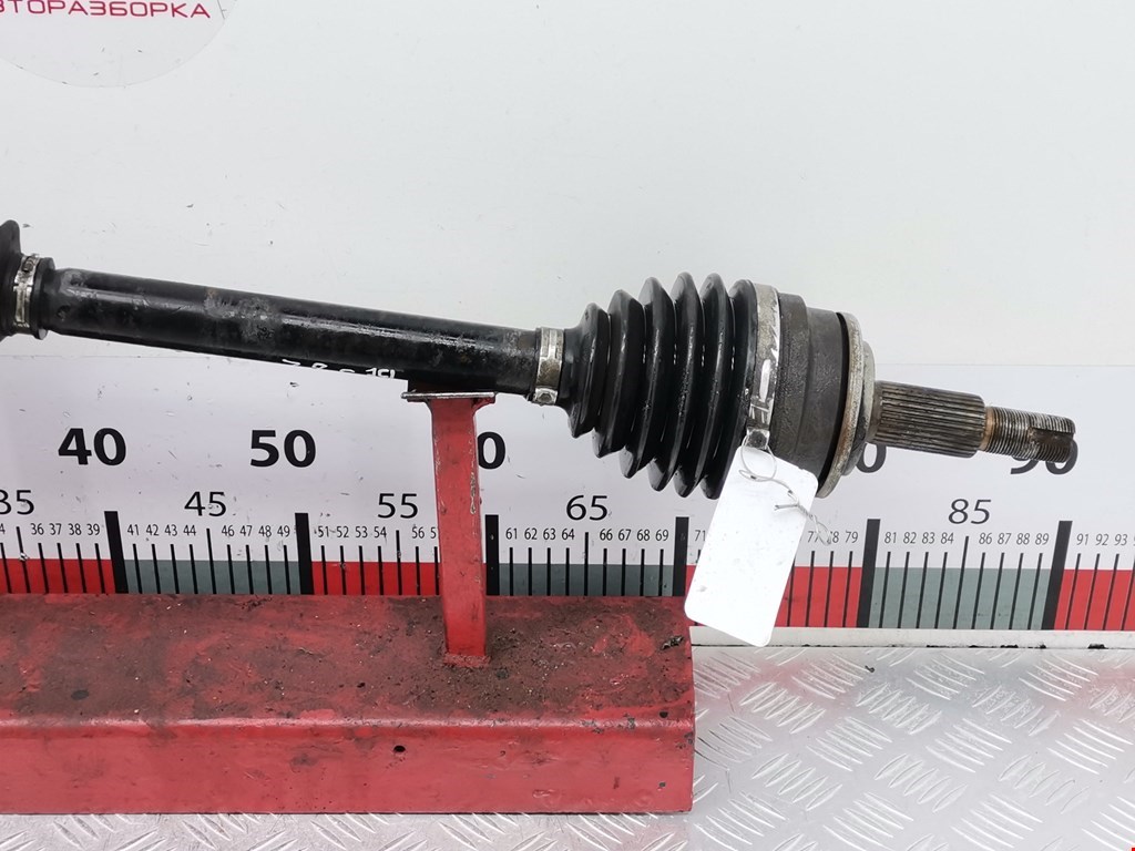 Полуось (привод, приводной вал) передняя правая TOYOTA Auris E150 2006-2012