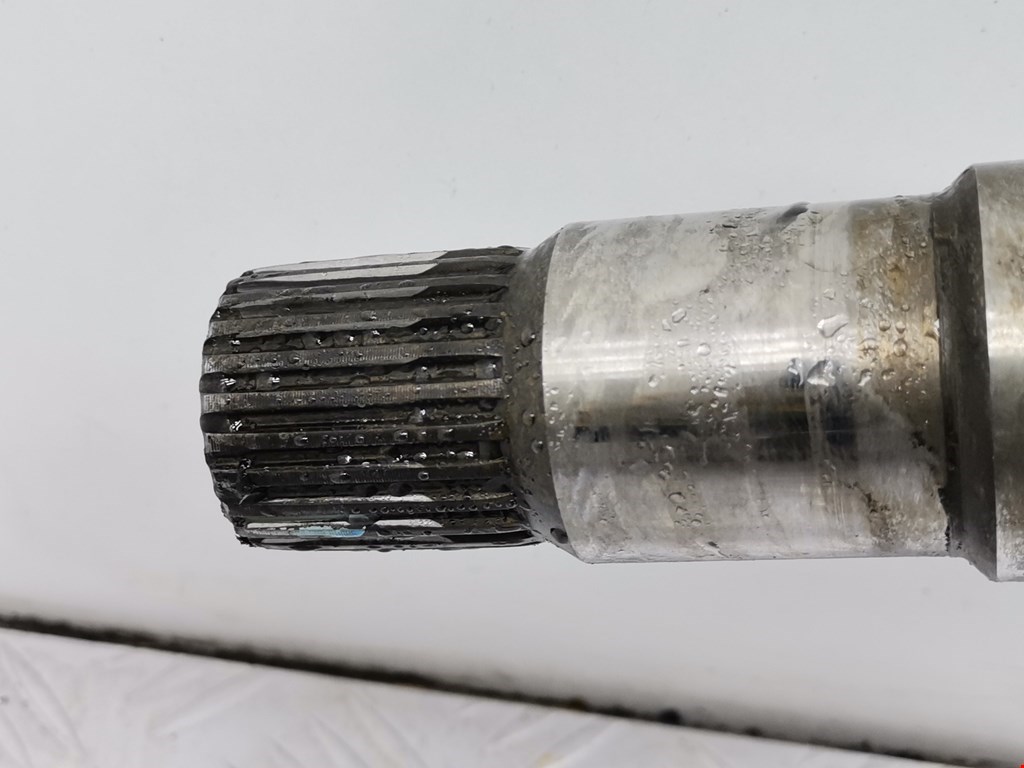 Полуось (привод, приводной вал) передняя правая TOYOTA Auris E150 2006-2012