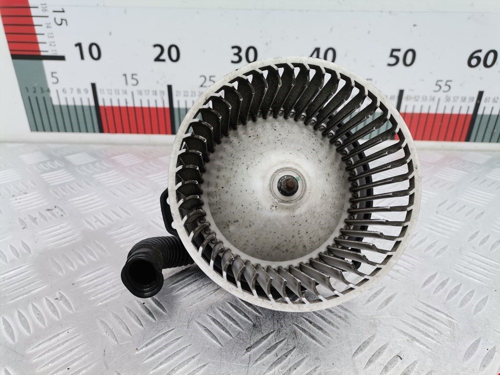 Моторчик (мотор) отопителя салона CHEVROLET Spark 2005-2010