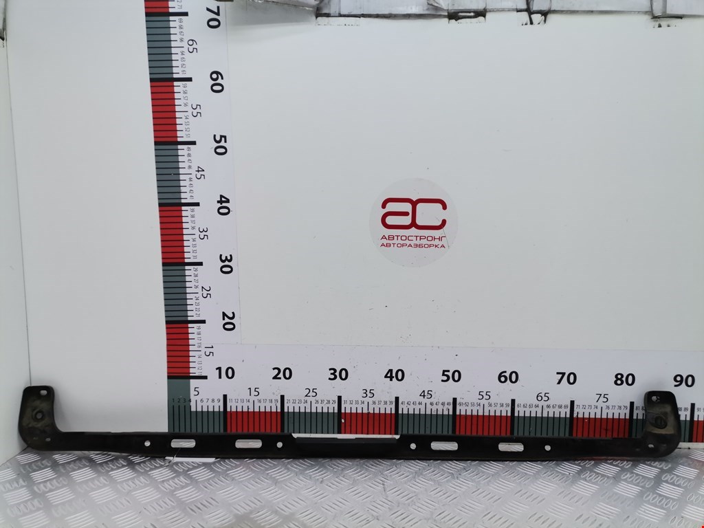 Кронштейн заднего бампера центральный VOLKSWAGEN Golf IV 1997-2003