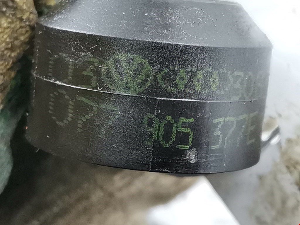 Датчик детонации AUDI A8 D3 2003-2010