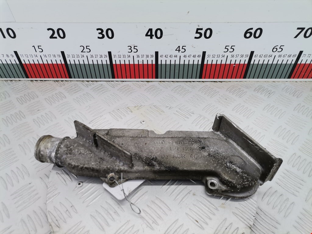 Тройник системы охлаждения AUDI A8 D3 2003-2010