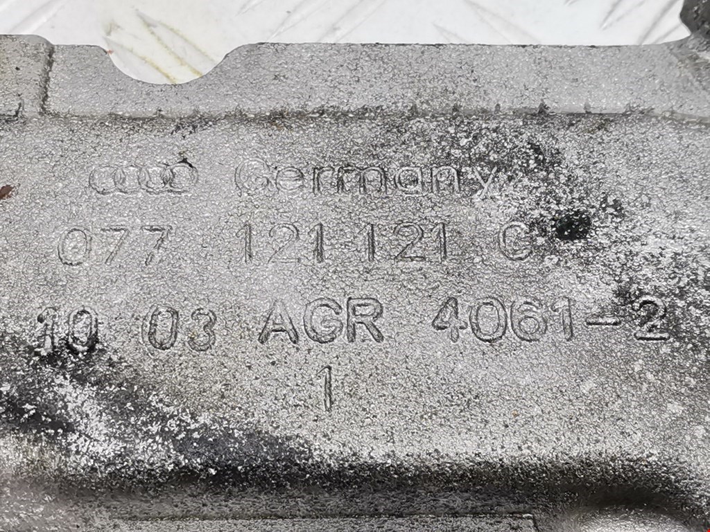 Тройник системы охлаждения AUDI A8 D3 2003-2010