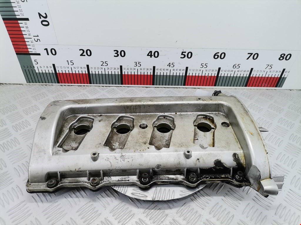 Крышка головки блока (клапанная) AUDI A8 D3 2003-2010