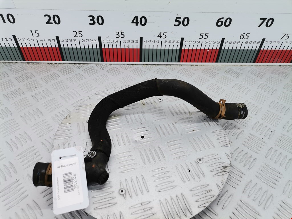 Патрубок AUDI A8 D3 2003-2010