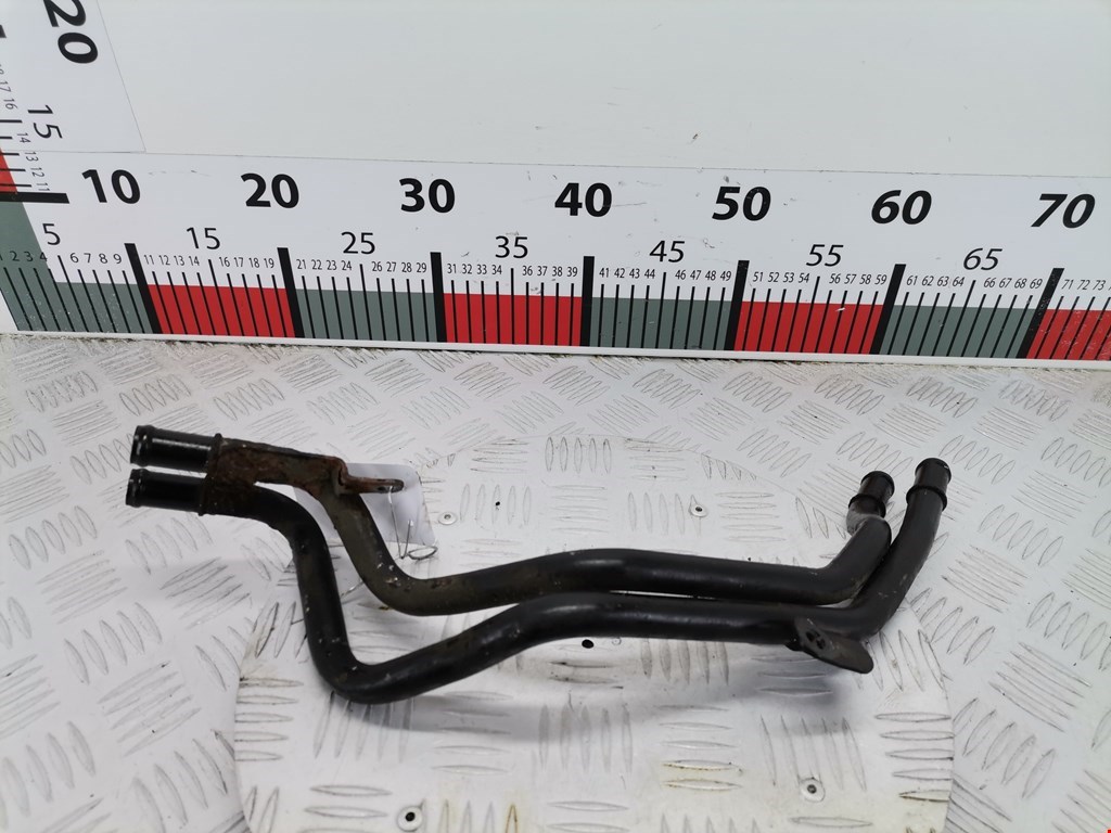 Патрубок AUDI A8 D3 2003-2010