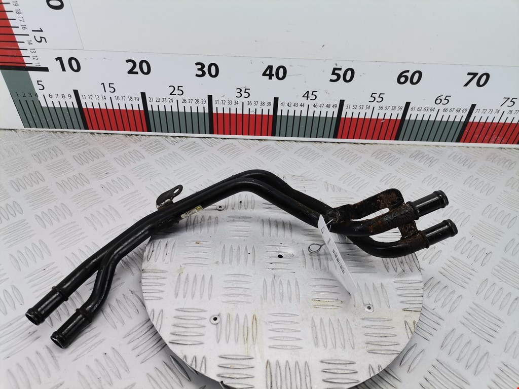 Патрубок AUDI A8 D3 2003-2010