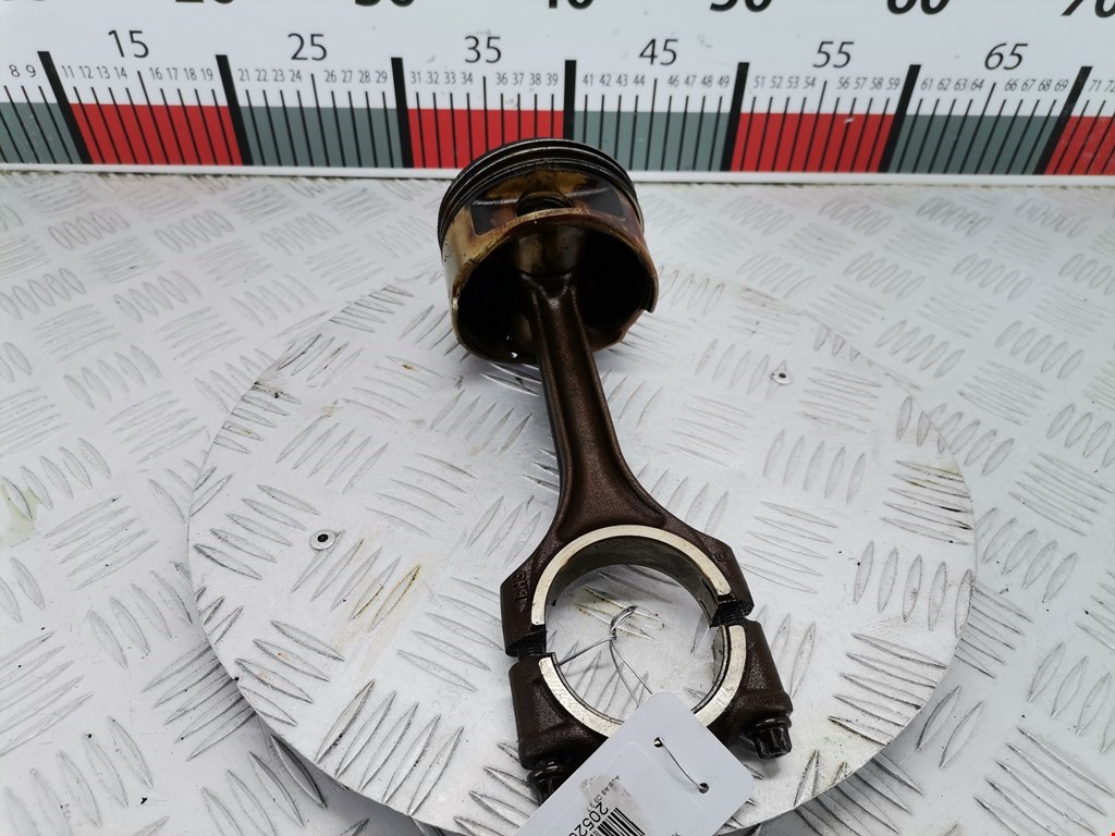 Поршень с шатуном AUDI A8 D3 2003-2010