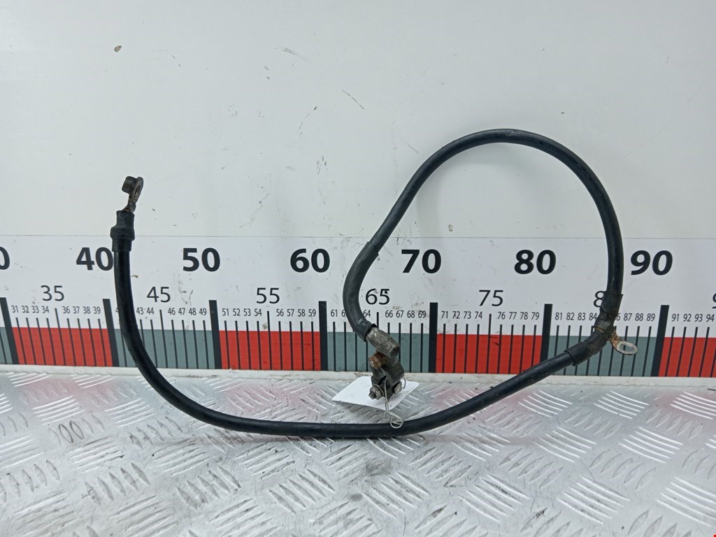 Клемма аккумулятора (минус) - VOLKSWAGEN Bora 1998-2005