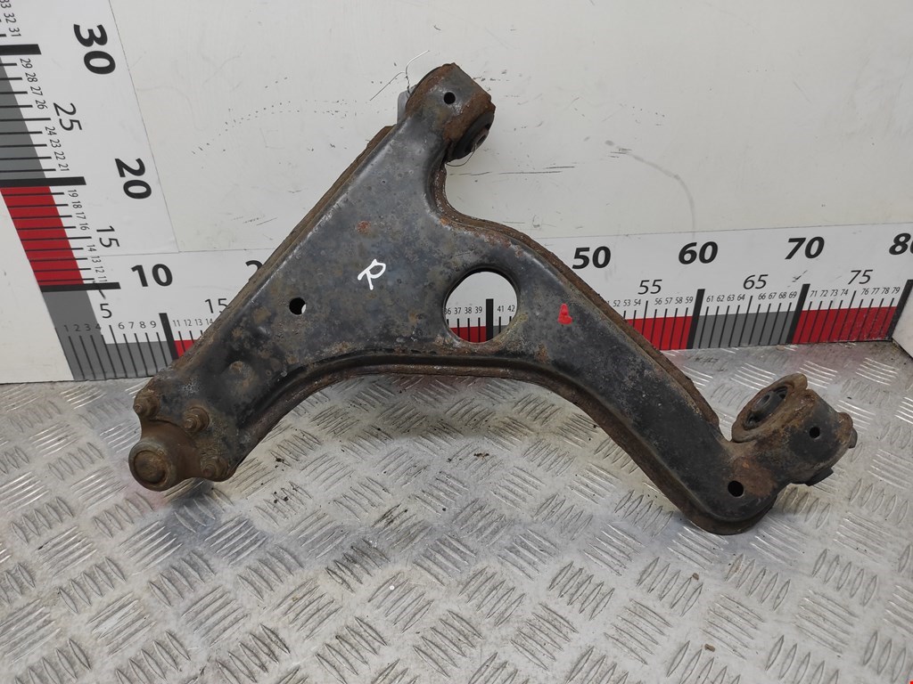 Рычаг передний правый OPEL Astra H/Family 2004-2015