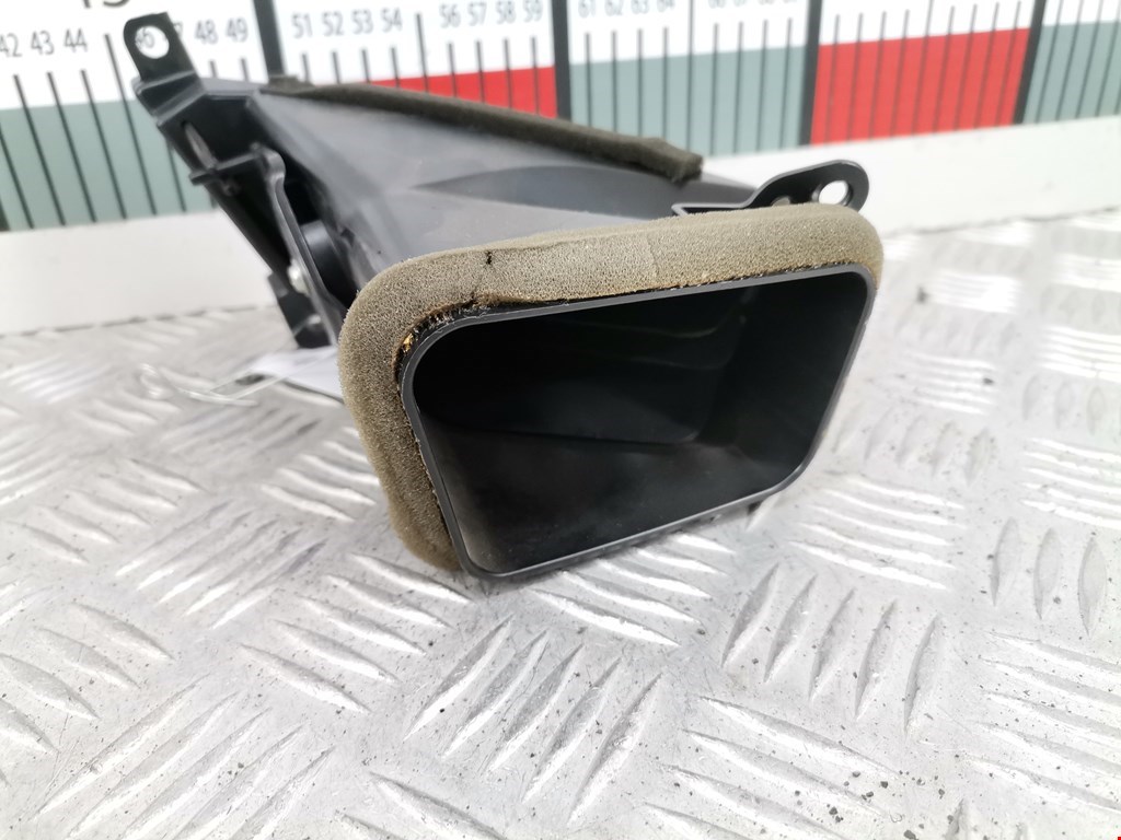 Дефлектор воздушный MITSUBISHI L200 KB 2006-2015