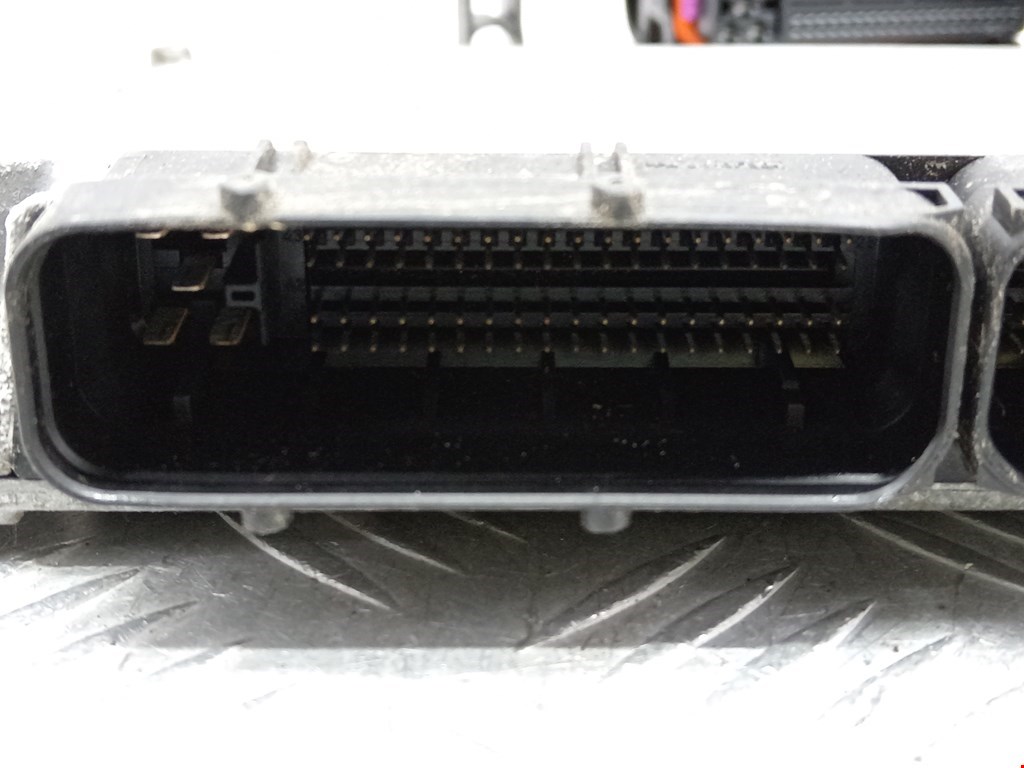 Блок управления двигателя (ЭБУ) SKODA Fabia MK1 1999-2006