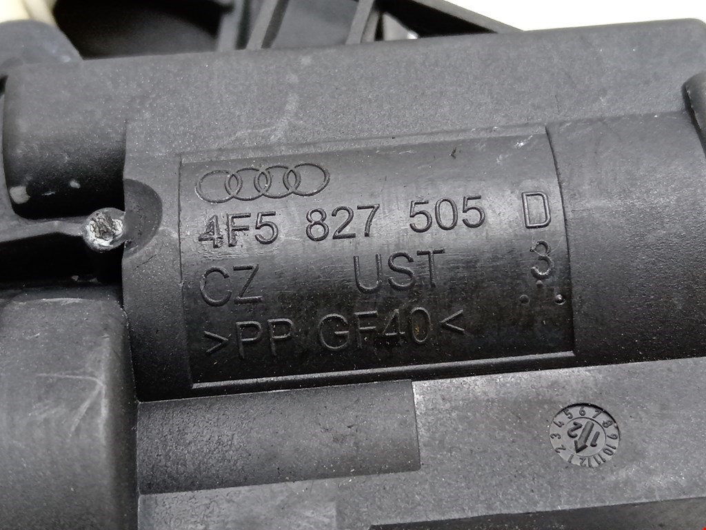 Замок багажника (крышки двери) AUDI A6 C6 2004-2010