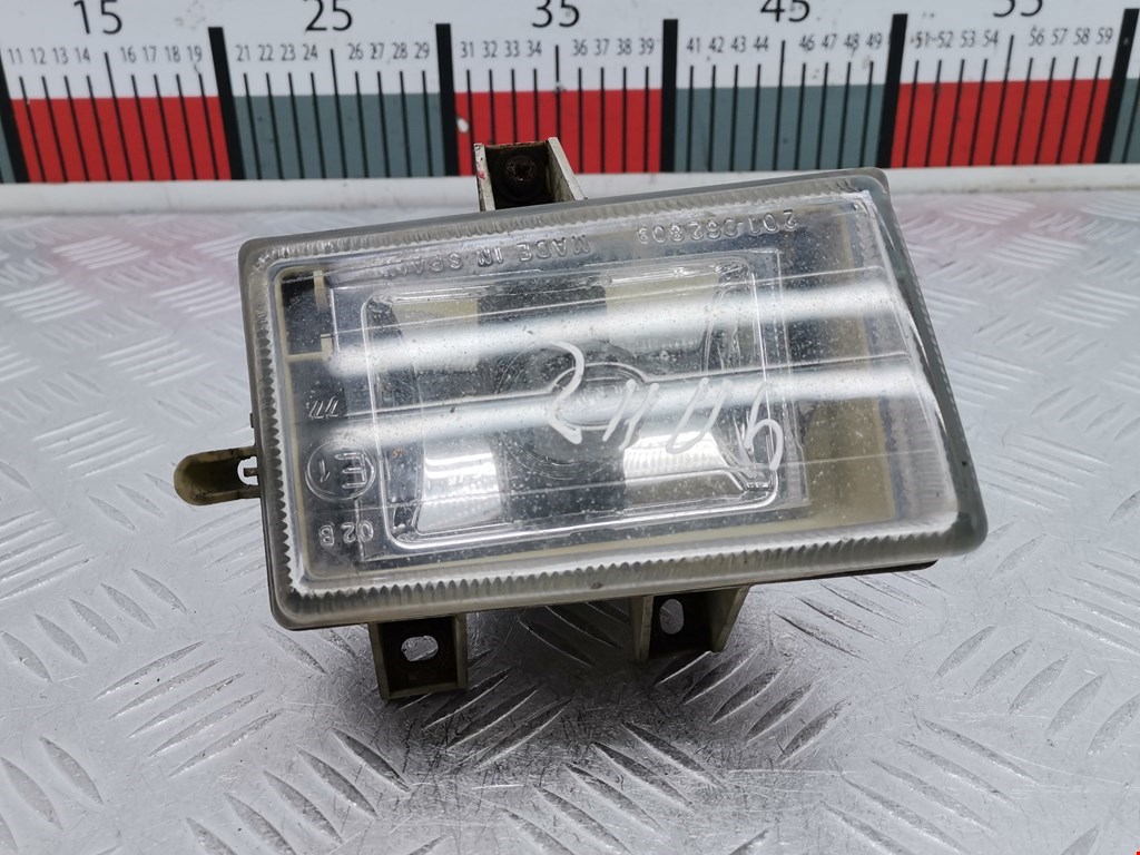 Фара противотуманная левая (ПТФ) VOLKSWAGEN Polo III 1994-2001