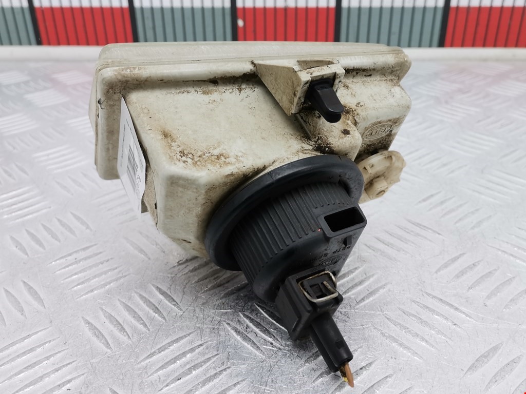 Фара противотуманная левая (ПТФ) VOLKSWAGEN Polo III 1994-2001