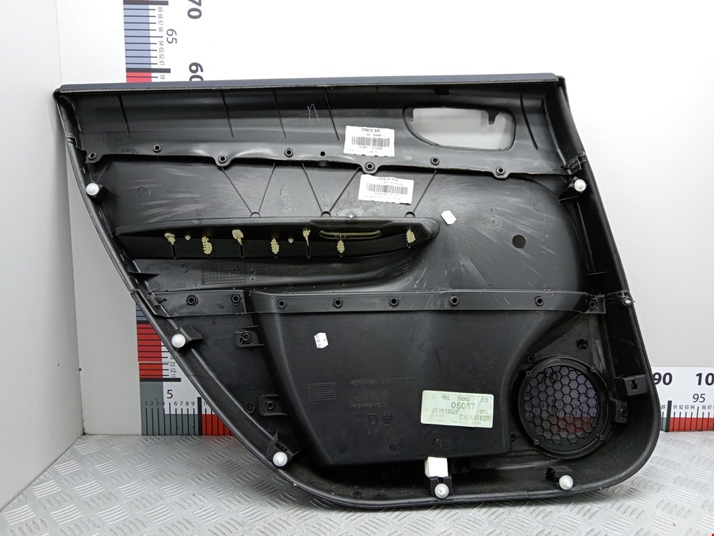 Обшивка двери задняя правая PEUGEOT 307 2001-2008