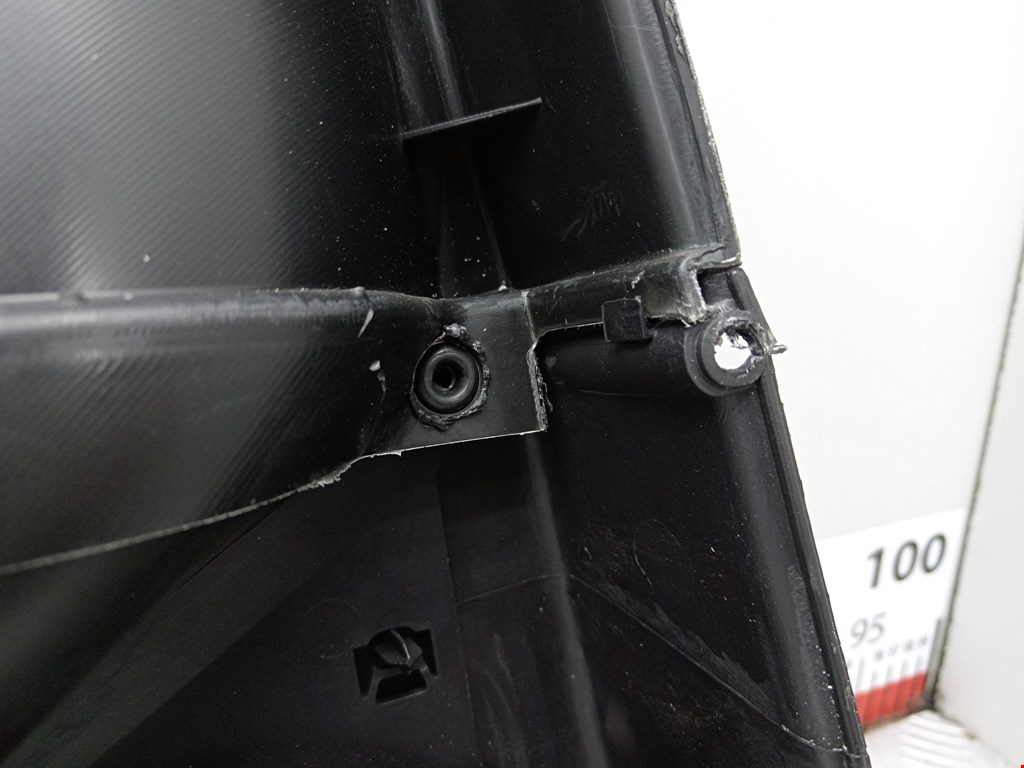 Обшивка двери задняя правая PEUGEOT 307 2001-2008