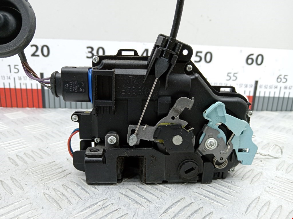 Замок двери задней правой SKODA Octavia A5 1Z- 2004-2013