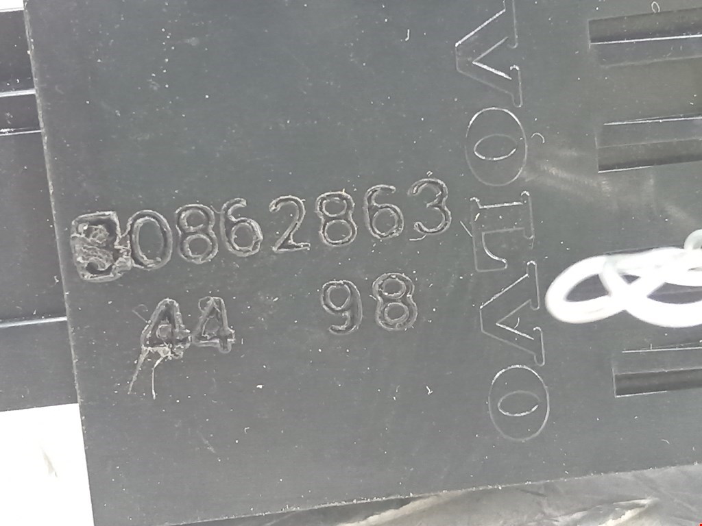 Кнопка антипробуксовочной системы VOLVO V40 I 1995-2004